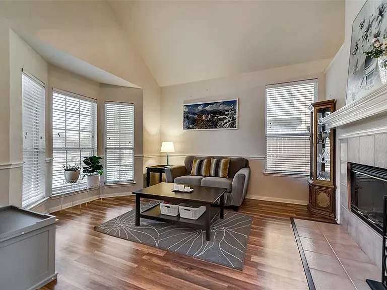 8801 Clearlake Dr — Photo 6