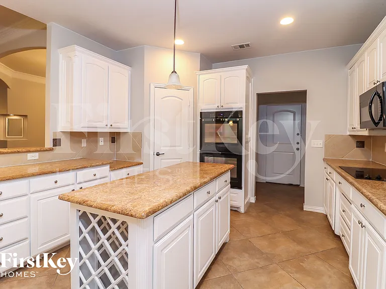 5228 Estrella Ln — Photo 7