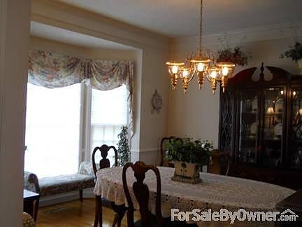 Formal dining with extensive molding
