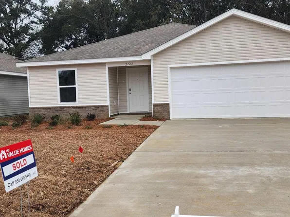 2744 Savannah Michelle Ln, Pensacola, FL 32534