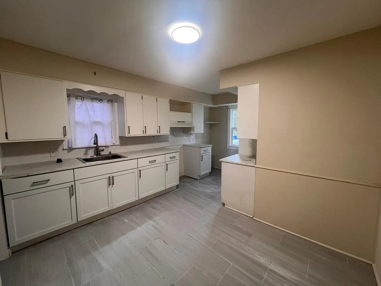 8032 Vaughan Street - Pincha Investments LLC - 1 — Photo 3