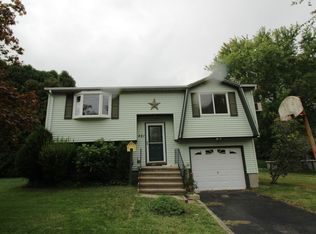 421 Murdock Ave, Meriden, CT 06450