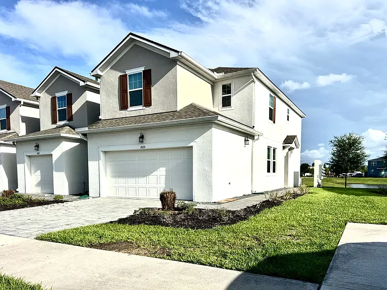 1025 Spring Palms Loop — Photo 8