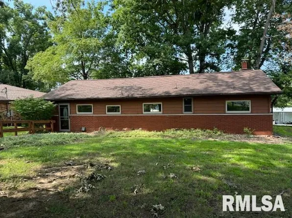 11766 Driftwood Dr, Marion, IL 62959
