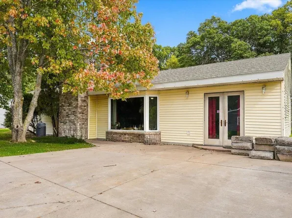 304 235th St #A, Osceola, WI 54020