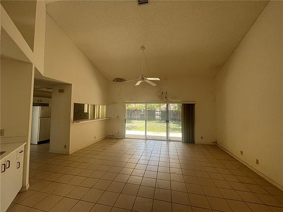 3rd image of 6699 Hatteras Drive