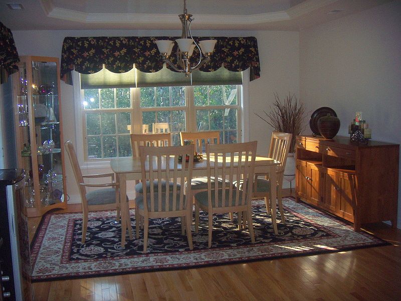 2nd image of 1116 Charlton Way