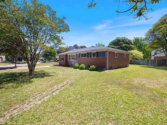 5th image of 441 Beacon Hill Cir