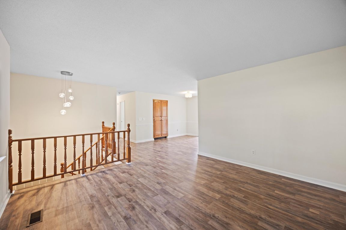 next background image