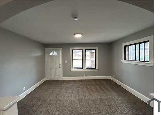 3rd image of 3235 Grove Ave