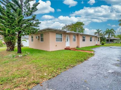 245 NE 1st Ter, Dania, FL, 33004