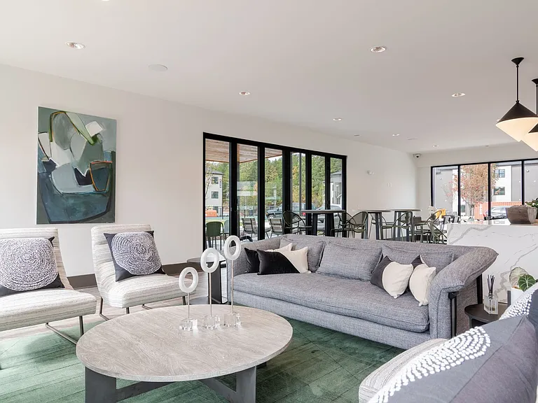 Treesort Luxury Living — Photo 1