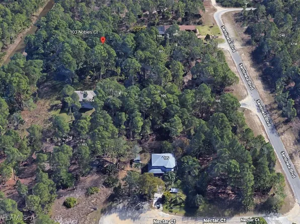 103 Nobles Ct, Lehigh Acres, FL 33974