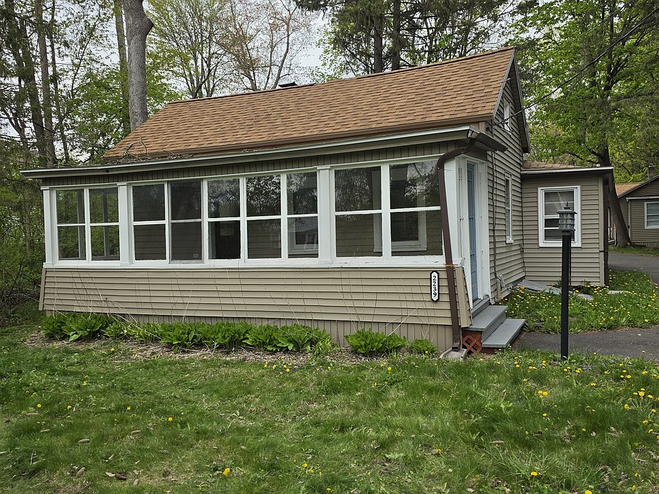 1st image of 2239 Rosendale Rd APT 1