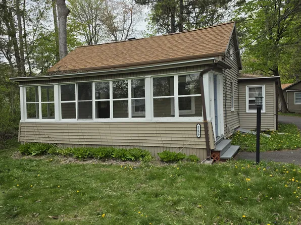 2239 Rosendale Rd APT 1, Schenectady, NY 12309