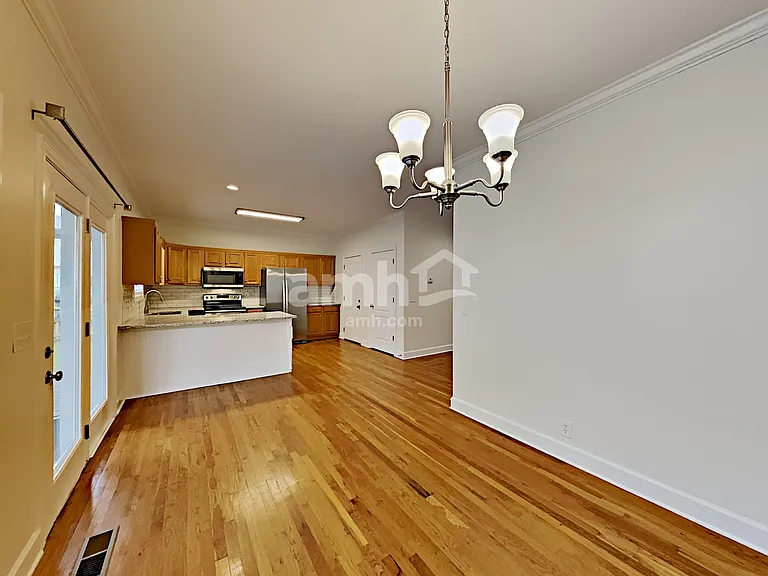 2533 Kilkenny Ct — Photo 6