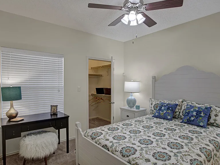 Arbors at Wolf Pen Creek Apartments — Photo 30