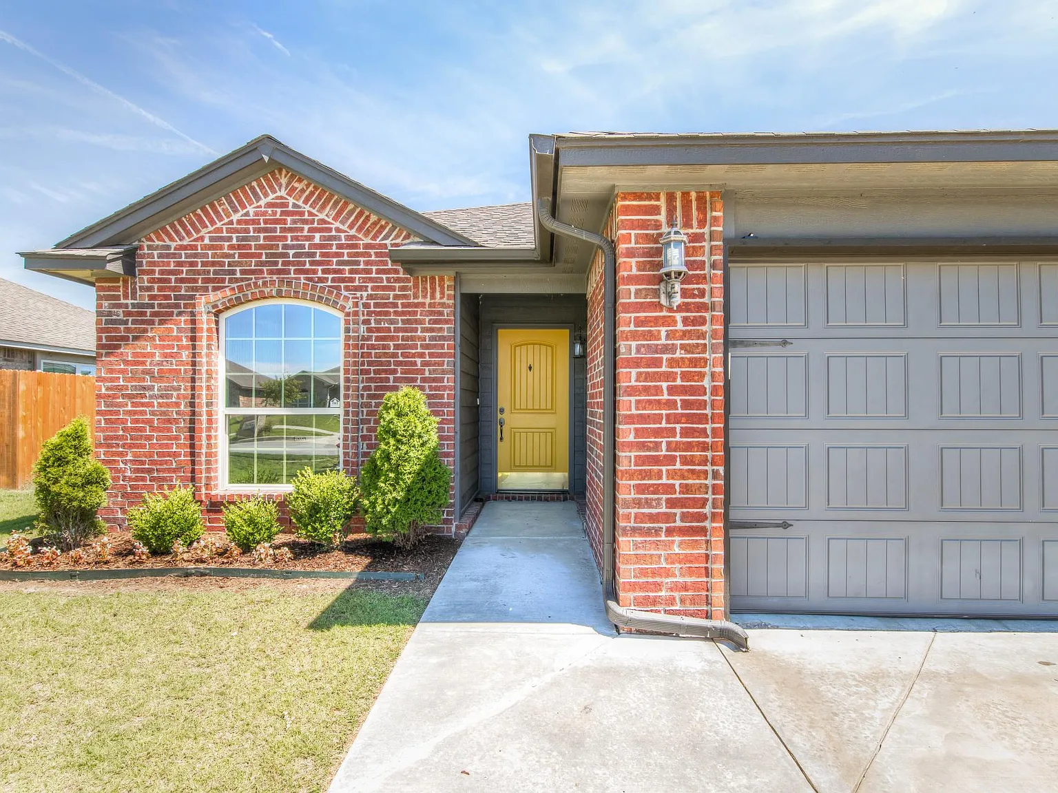 3 bed, 1246 sqft, $1,750 — Photo 2