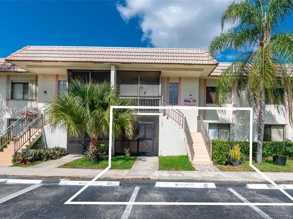 413 Lakeview Dr APT 103, Weston, FL 33326