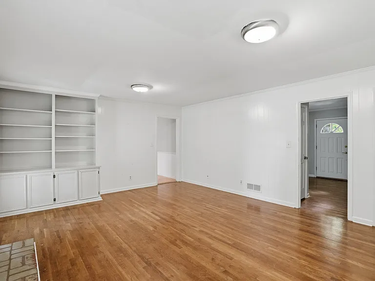 7195A Hunters Branch Dr — Photo 2