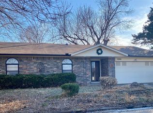 11852 E 64th St S, Broken Arrow, OK 74012