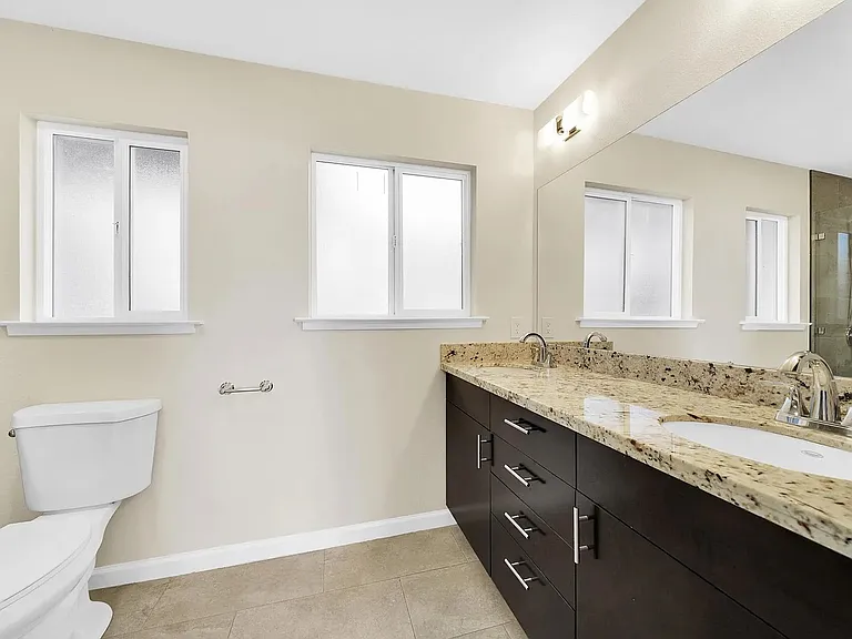 430 Erlin Dr — Photo 14