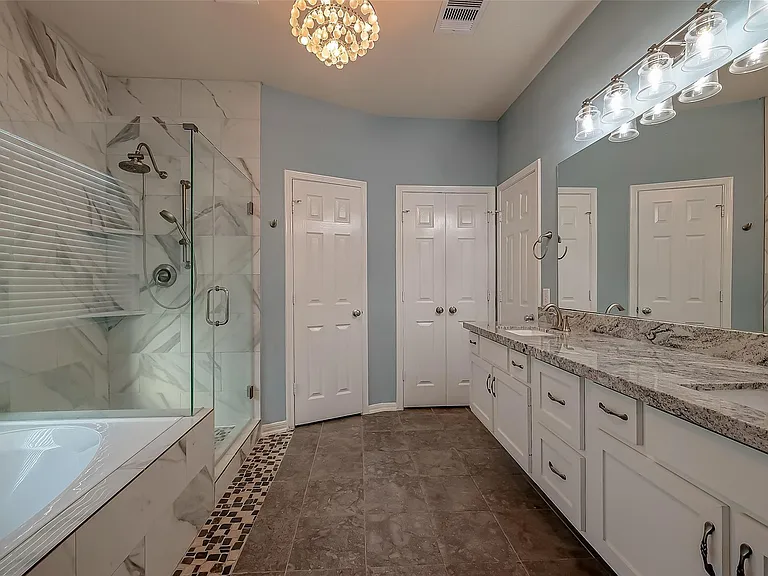 8306 Hampton Bay Dr — Photo 14