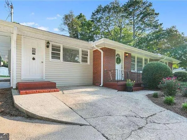 249 Hilltop Cir, Mableton, GA 30126