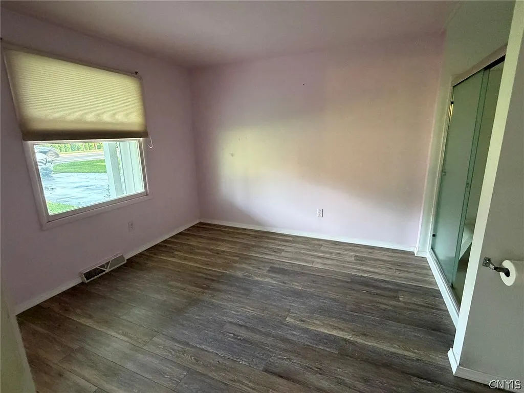 4 bed, 2.5 bath, 1796 sqft, $2,600 — Photo 4