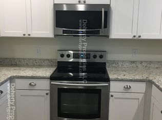 67 Saunders St, North Andover, MA 01845