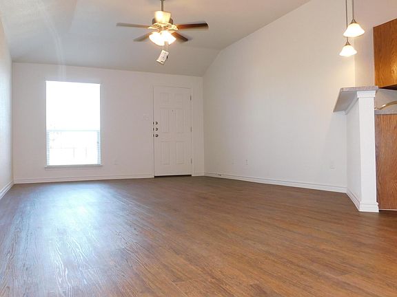 3rd image of 1509 Justin Loop Killeen Texas #A