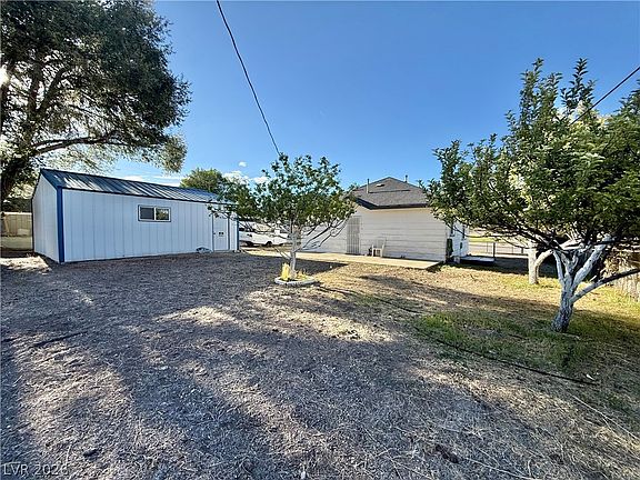 3rd image of 1114 Avenue K
