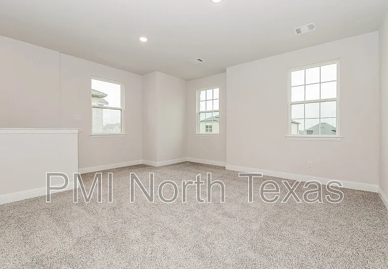3112 Cordelia Dr — Photo 4