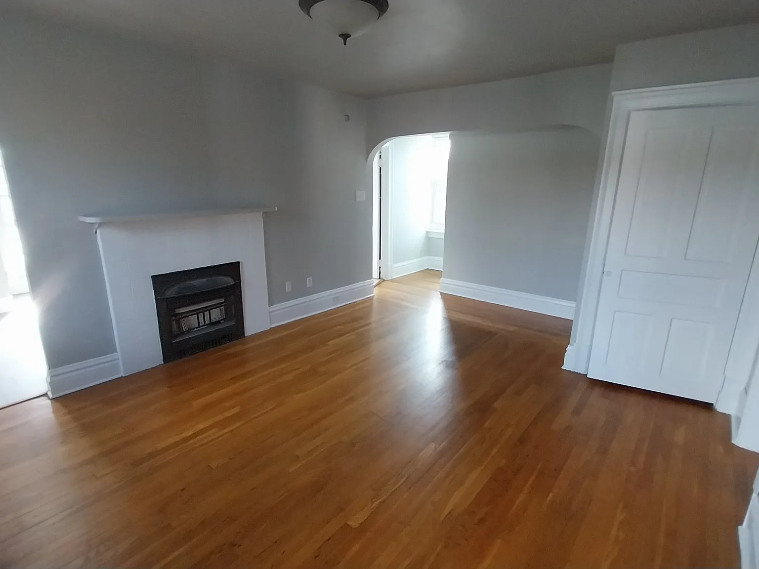 1 bed, $1,000 — Photo 3