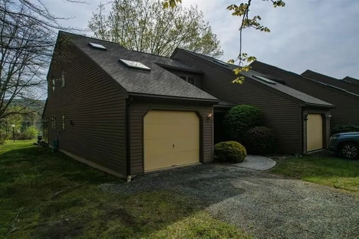 Manor Estates — Photo 1