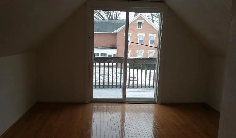 1420 W 14th St #1/2 — Photo 2