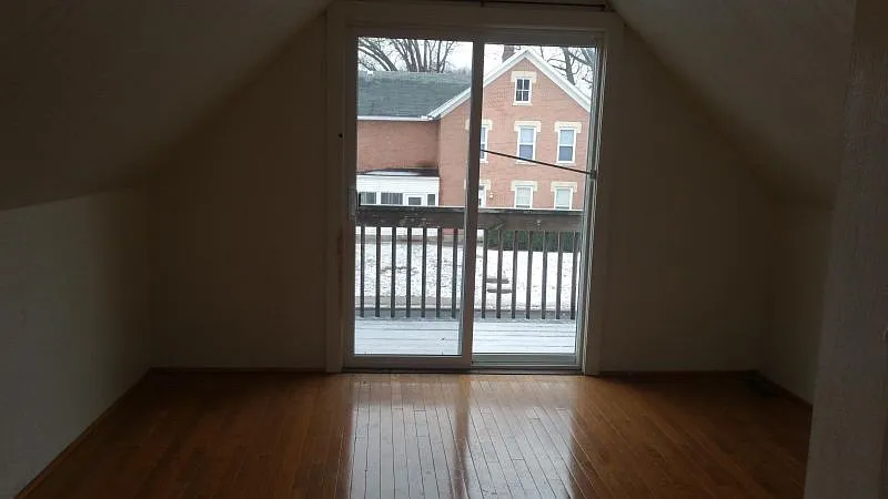 Building Photo - 1420 W 14th St #1/2