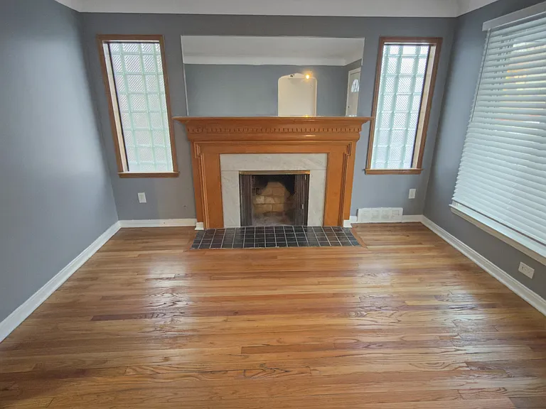 3625 Chatsworth St — Photo 5