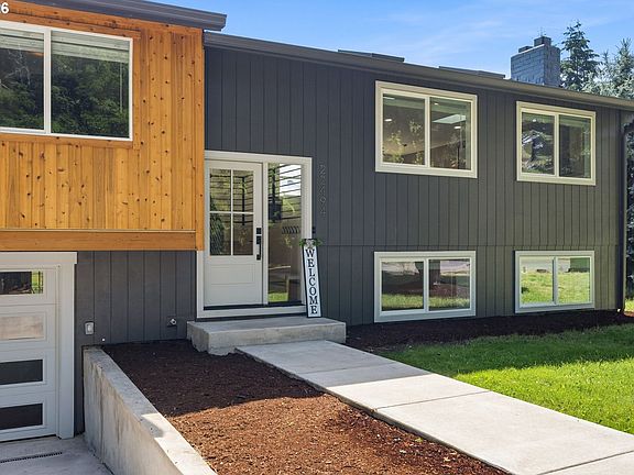3rd image of 22494 SE Ridgeview Dr