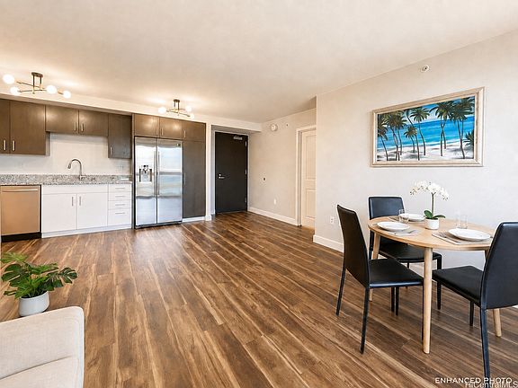 3rd image of 988 Halekauwila St #3209
