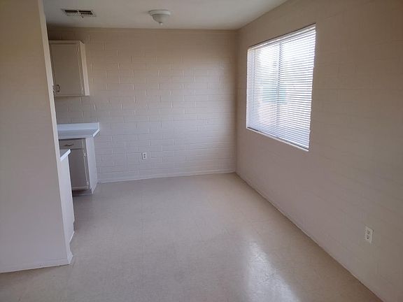 5th image of 1068 N Kevins Pl #D