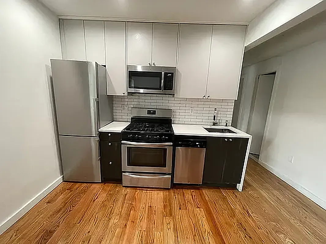 180-28 Wexford Terrace — Photo 1