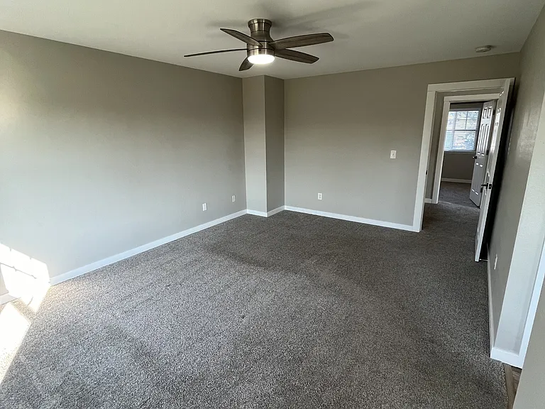 1341 Colony Ct — Photo 31
