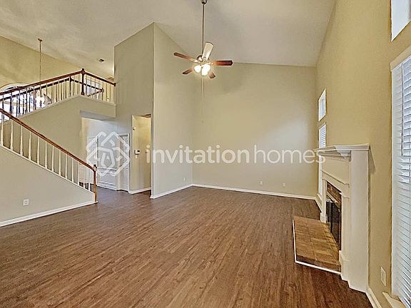 5th image of 2951 Redfield Dr
