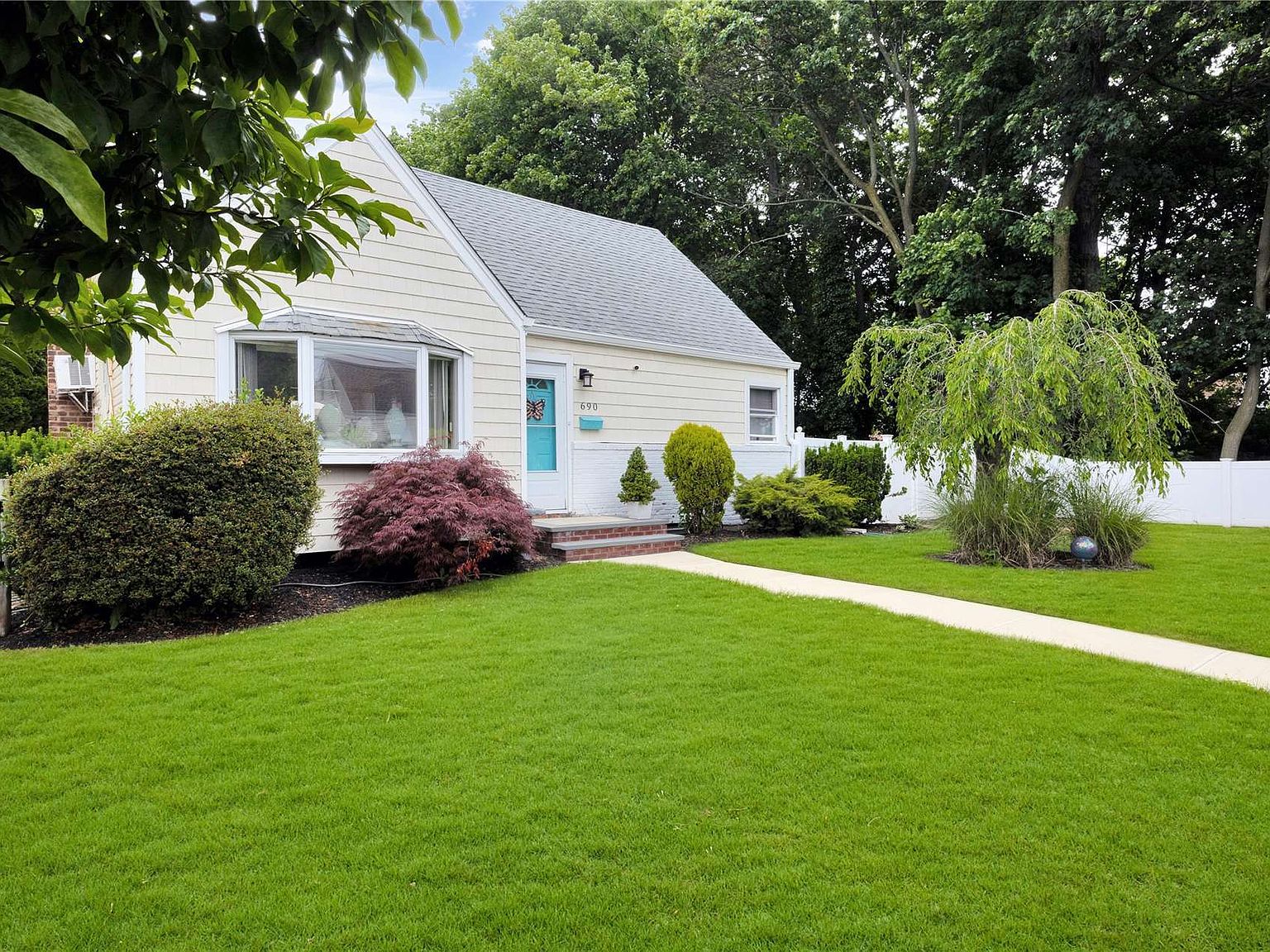 690 Oriole Avenue, West Hempstead, NY 11552 Zillow