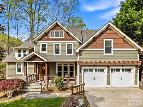 61 Village Pointe Ln, Asheville, NC 28803