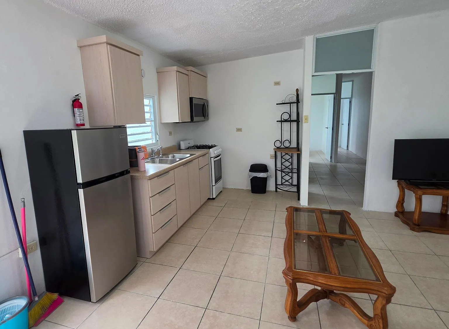 2 bed, 1.0 bath, 1500 sqft, $1,000 — Photo 4