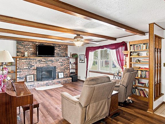 4th image of 611 Elliff Drive