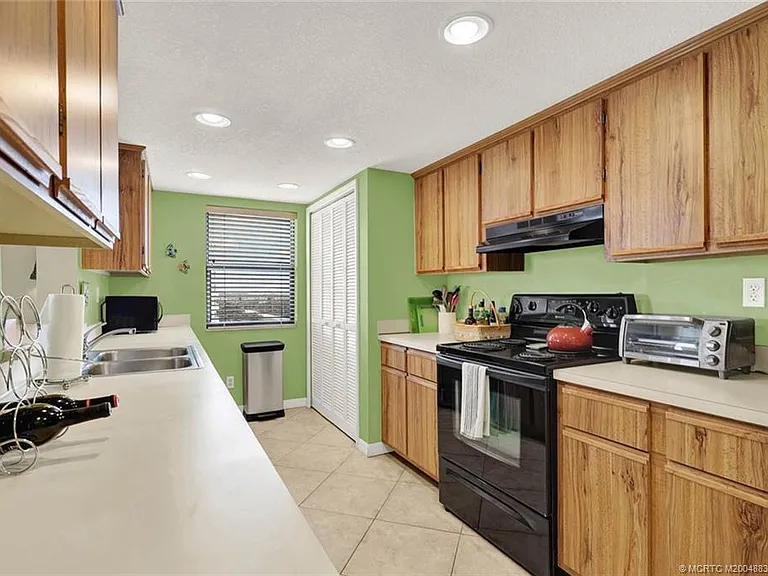 10044 S Ocean Dr #907 — Photo 40