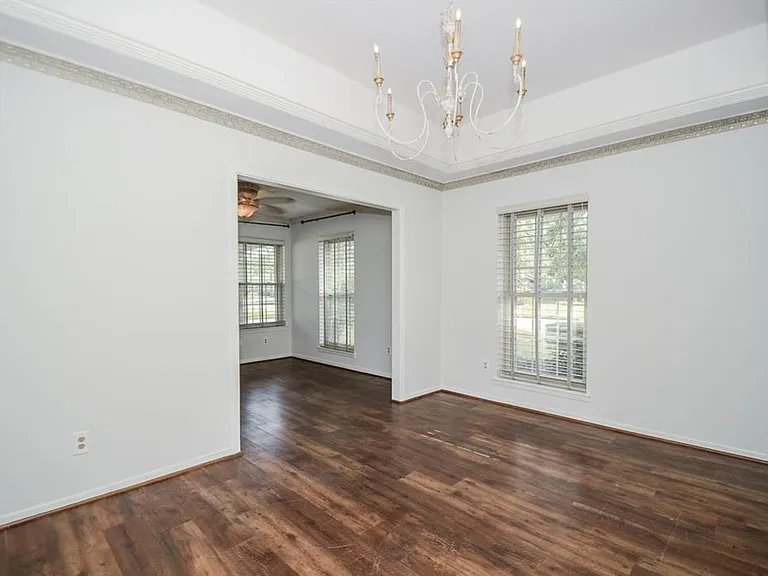 13814 Lynnwood Ln — Photo 11